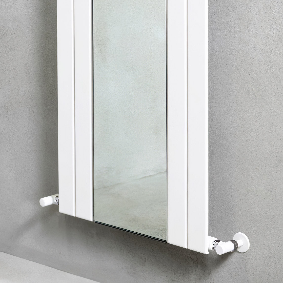 Picchio Specchio - Moderner CALEIDO Heizkörper mit zentralem Glasspiegel | Radiamo