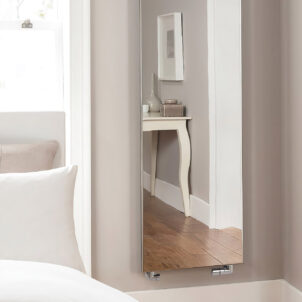 Relax Inox Bagno - Moderne IRSAP Spiegelheizung aus Edelstahl mit Handtuchhalter | Radiamo