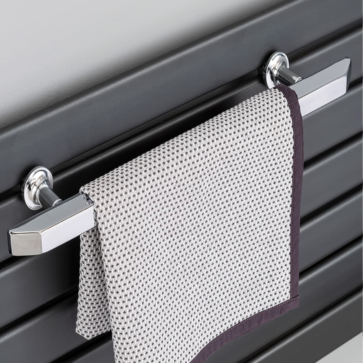 Round Bar - Klassischer TRC Handtuchhalter für horizontale Badheizkörper | Radiamo