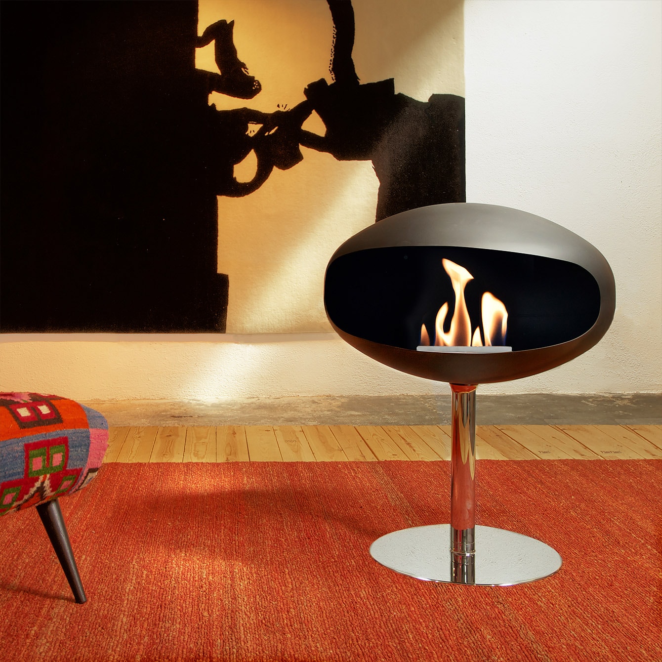 Pedestal - Luxuriöser COCOON FIRES Designer-Standkamin | Radiamo